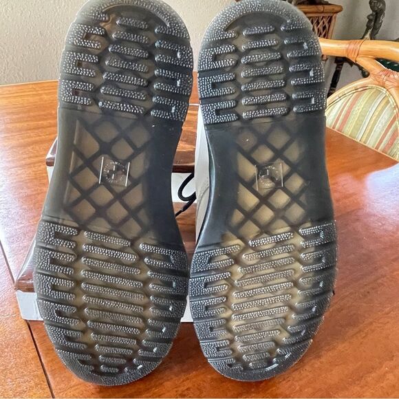 NWOB Dr Martens Jadon Boot Smooth Leather Platforms White Size 7 Men 8 Women - Picture 10 of 13